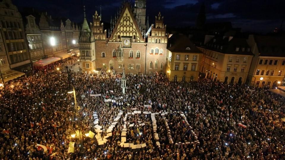 polen protesten tegen overhaul suprem court in wroclaw