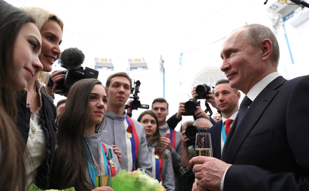 Vladimir Putin with sportspeople 2018 02 28