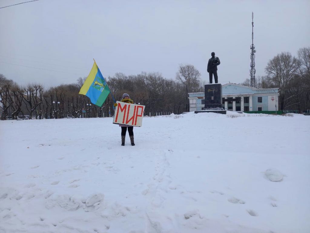 eenzaam protest in komsomolsk aan de amoer