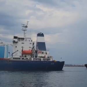 First grain ship left Ukraine but agreements have limited succes